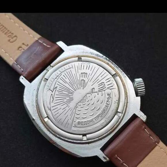 Desert Storm 1991 Vostok Komandirskie vintage Soviet USSR mechanical (Will Ship) - Picture 5 of 7